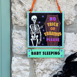 Halloween 'No Trick or Treaters Please' sign