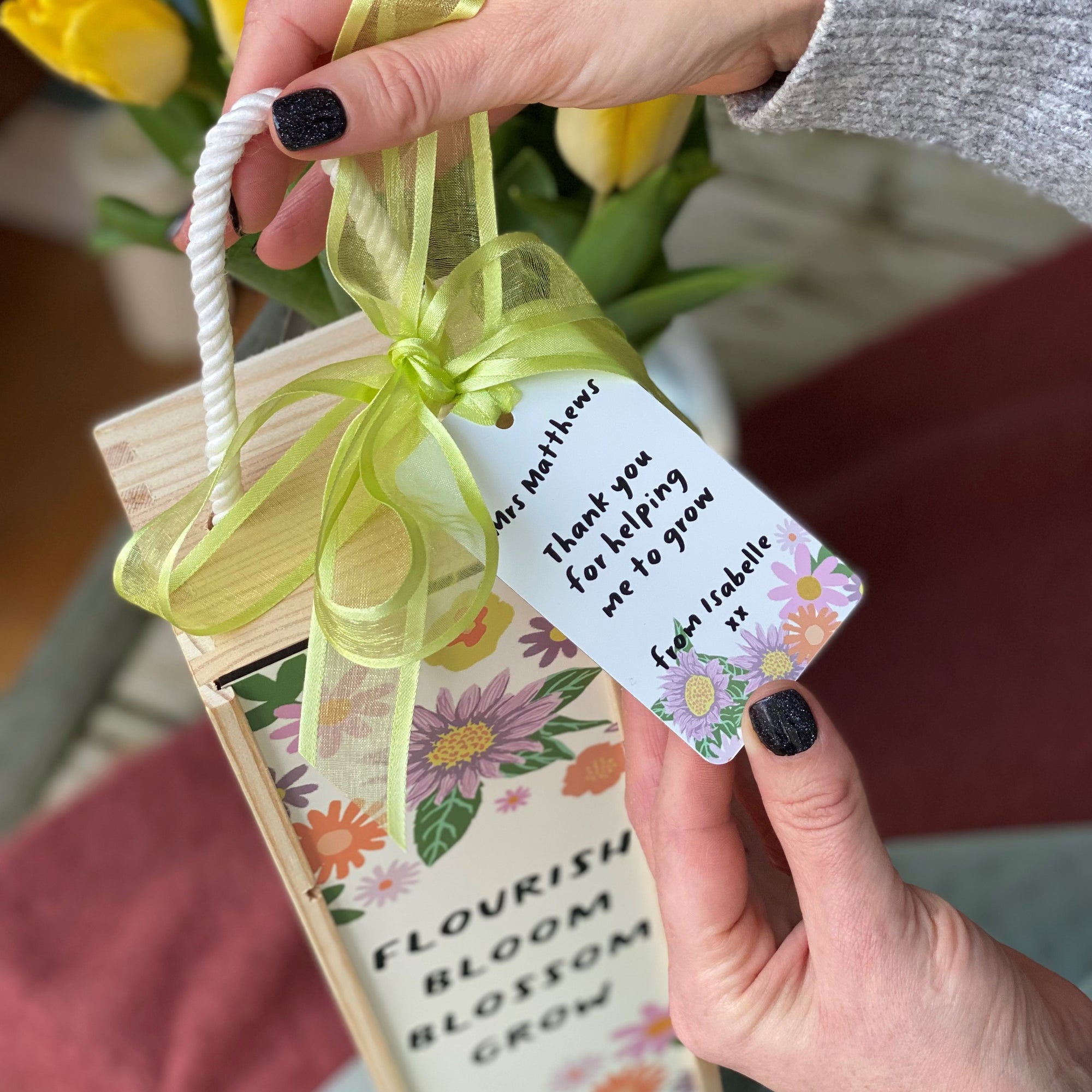 Teacher Floral Wine Box with personalised Tin Tag (Bottle not included)